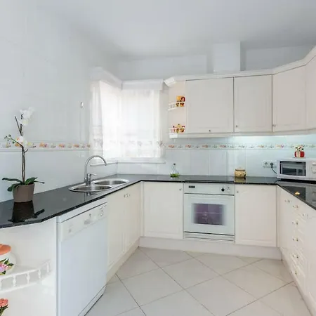 Villa Gran Con Piscina Delante La Playa Cala Blanca Cala Blanca (Menorca)