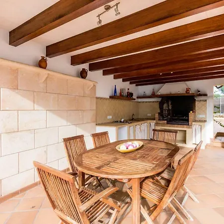 Gran Con Piscina Delante La Playa Cala Blanca Villa